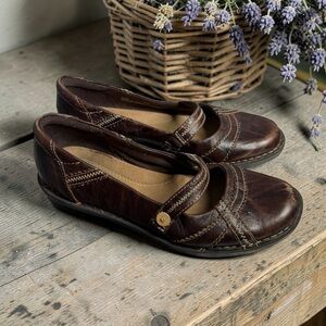 Clarks Bendables Brown Leather Mary Jane Flats Comfort Cottagecore